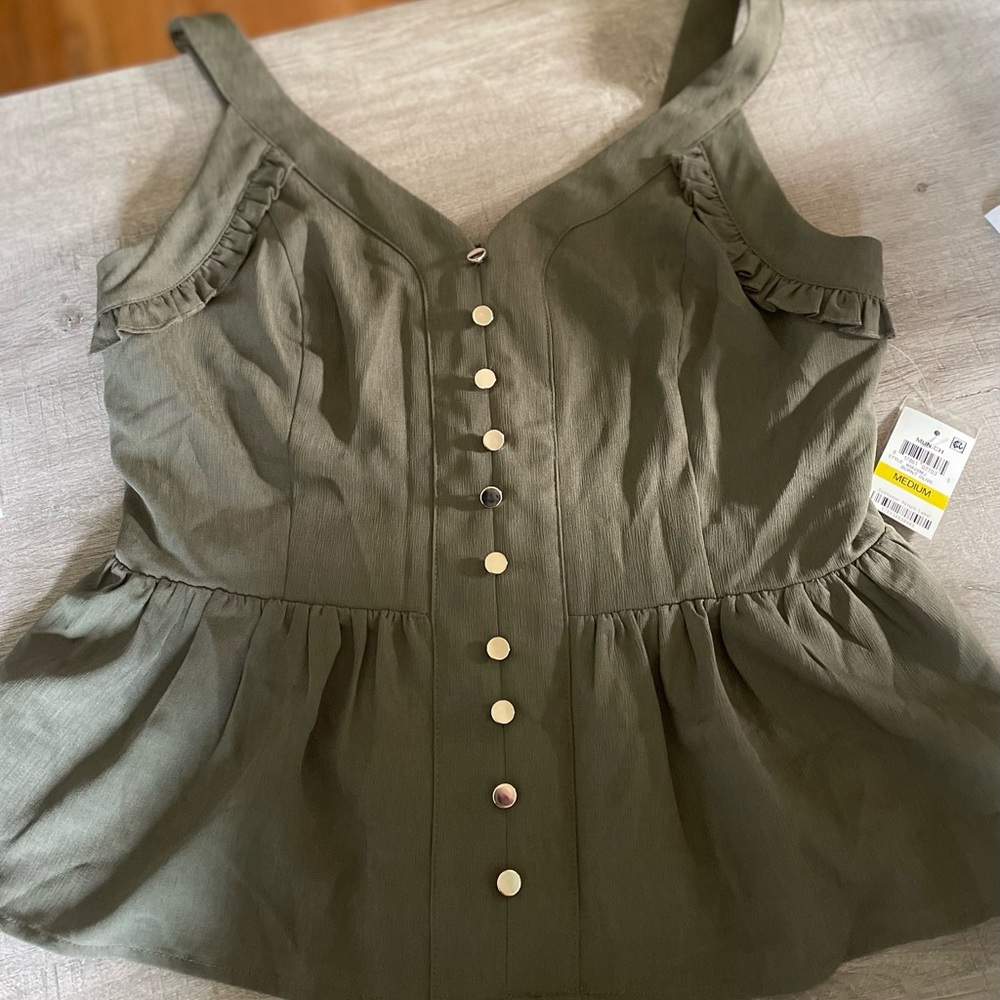BNWT Olive Peplum Top Medium